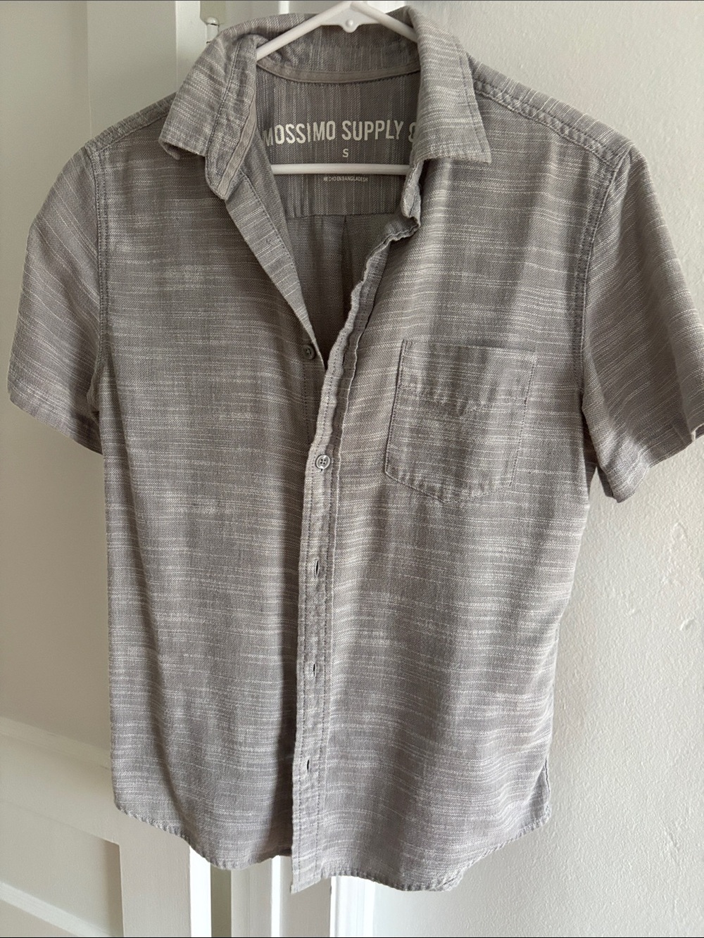 Mossimo Supply Co. Short Sleeve Button-Up Shirt - Light Grey